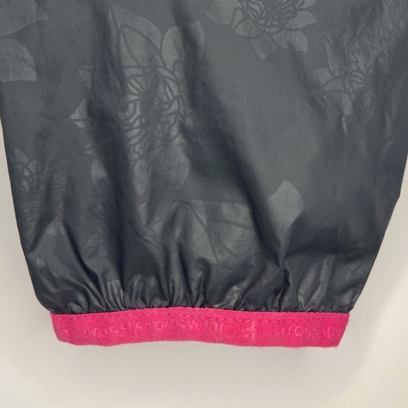 Windbreaker – Charcoal Gray with Pink Trim - Picture 14 of 15